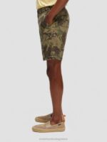άνδρες το τσίνο σορτς με στάμπα Stuart camo floral aop 0J8D622 είδη ένδυσης Scotch & Soda - Image 8