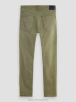 άνδρες το skim super slim fit βαμμένο με τζιν στρατιωτικό πράσινο 0J8D582 είδη ένδυσης Scotch & Soda - Image 5